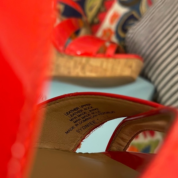 Antonio Melani Red Leather Cork Wedges Sz 10 - Picture 6 of 8